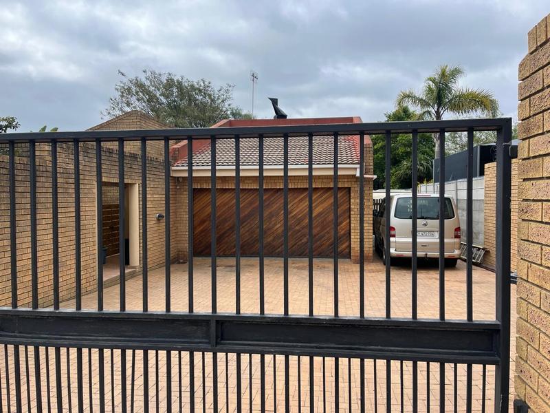 3 Bedroom Property for Sale in Vierlanden Western Cape
